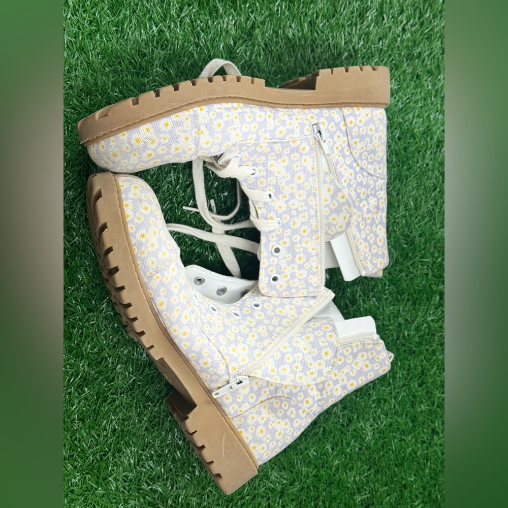 Treasure‎ and Bond Ladies Boots